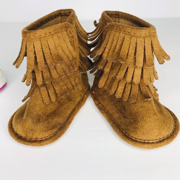 Baby Puma & boots size 2 - Picture 4 of 8